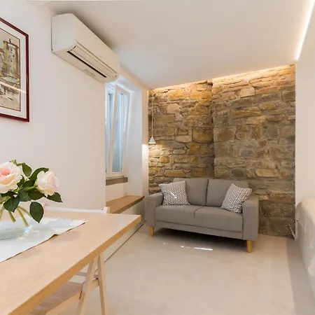 아파트 Tetida By Locap Group